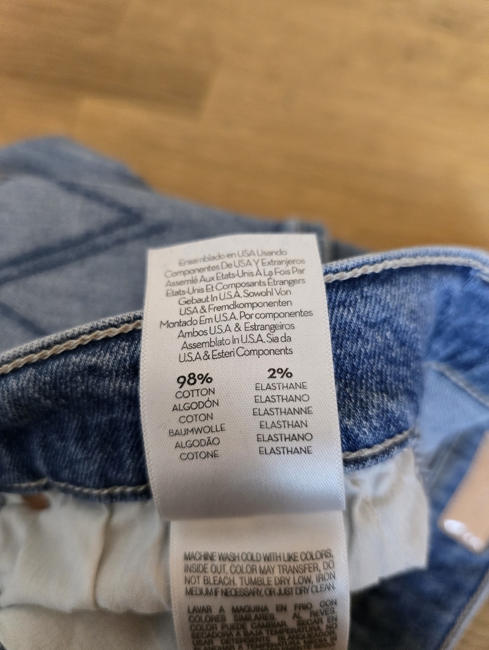 MOTHER The Pixie Tomcat Crop Jeans Size 29 Not Cut & Pasted Distressed - Picture 6 of 13